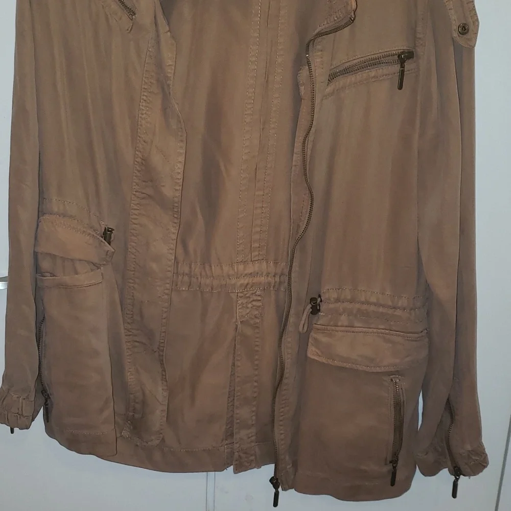 Jacket - Picture 1 of 4